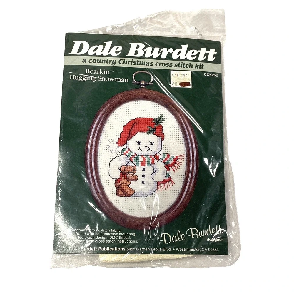 new dale‎ burdett cross stitch kit CCK252 bear hugging snowman
